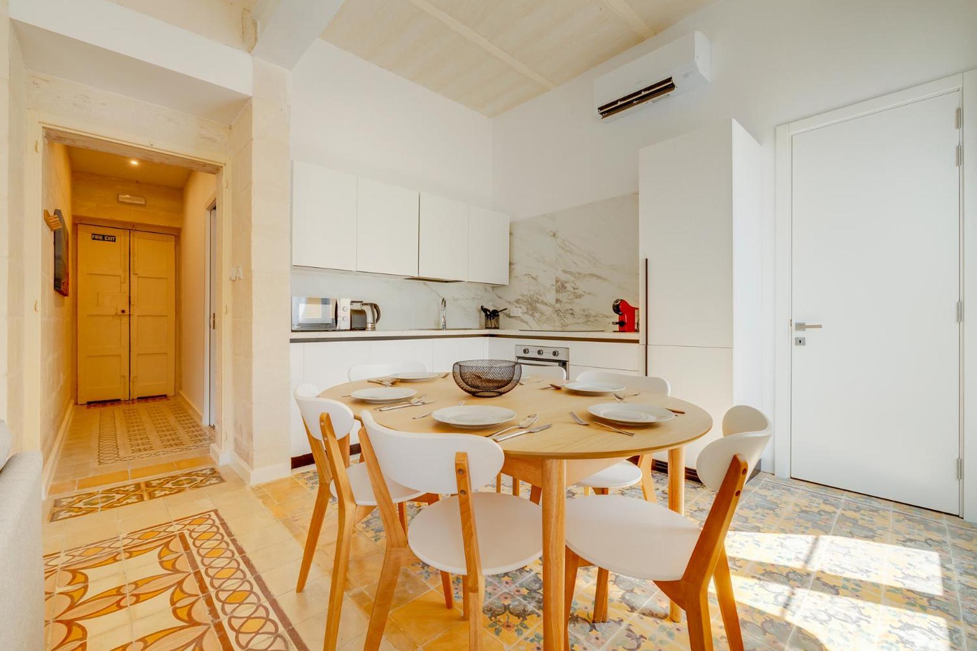 Exclusive Valletta Apartment With Historic Charm Экстерьер фото
